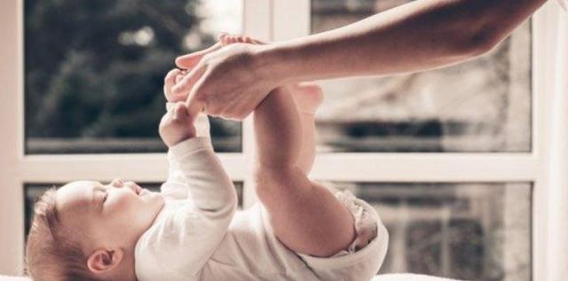 Why you need to try Pampers® Baby-Dry™ Nappy Pants with the Stop & Protect Pocket